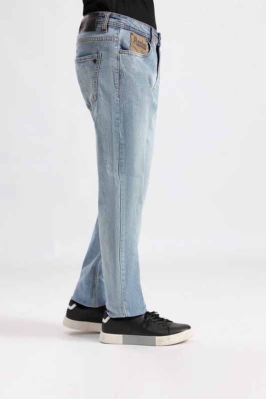 Regular Fit - Light Wash